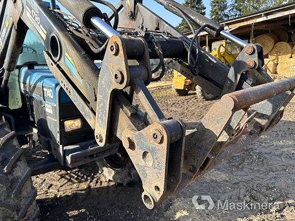 Traktor New Holland 7740 + Frontlastare 17 of 27