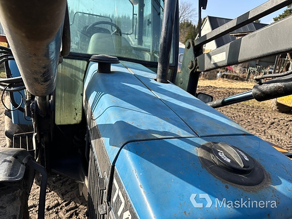 Traktor New Holland 7740 + Frontlastare 23 of 27