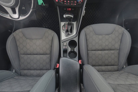 Kia Niro 14 of 24