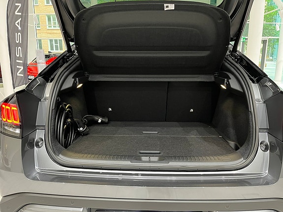 Nissan Leaf 7 of 9