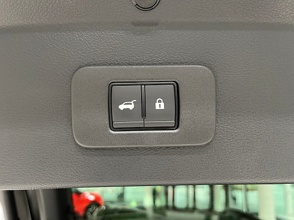Nissan Leaf 8 of 9