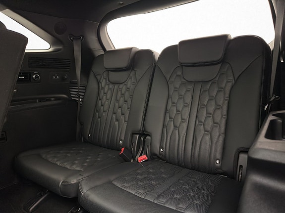 Kia Sorento 19 of 30