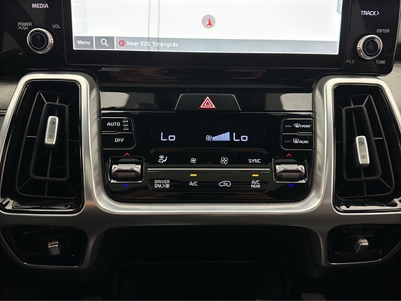 Kia Sorento 28 of 30