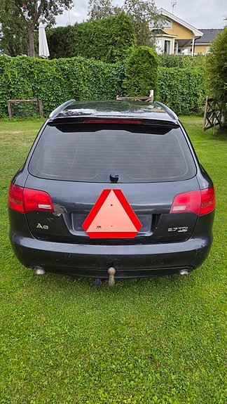 Audi A6 4 of 17