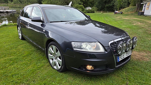 Audi A6 3 of 17
