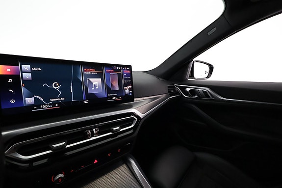 BMW i4 23 of 28