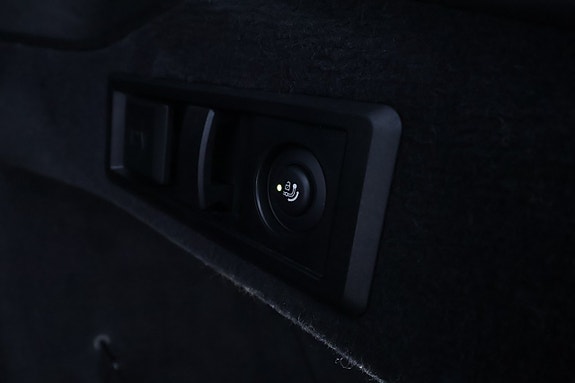 BMW i4 27 of 28