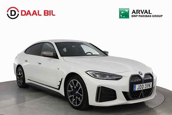 BMW i4 3 of 28