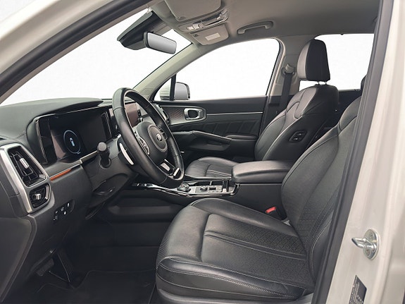 Kia Sorento 11 of 30