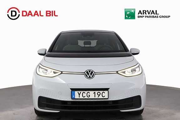 Volkswagen ID.3 2 of 24