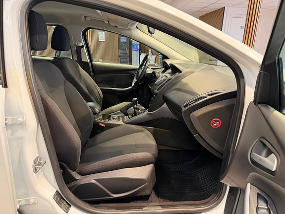 Ford Focus 18 of 24