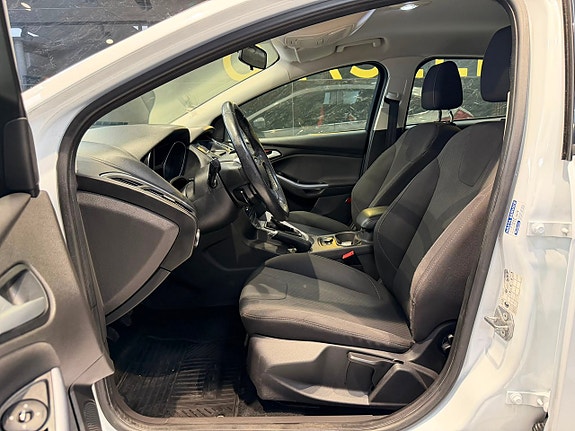 Ford Focus 14 of 24
