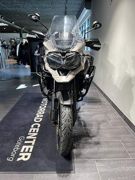 Triumph Tiger 1200 Desert Edition/3 väskor 3 of 17