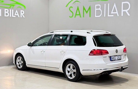 Volkswagen Passat 5 of 16