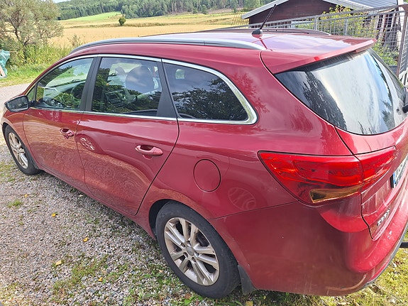 Kia Ceed 8 of 10