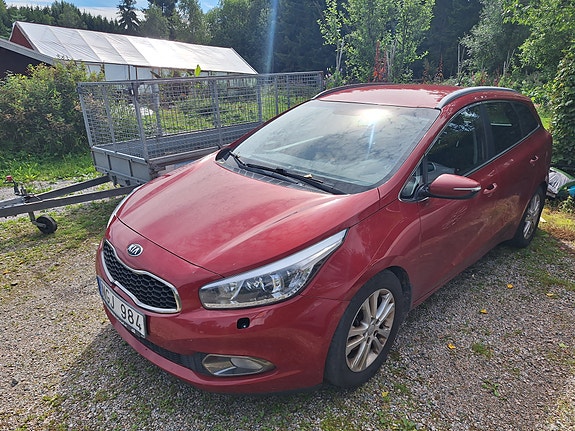 Kia Ceed 2 of 10