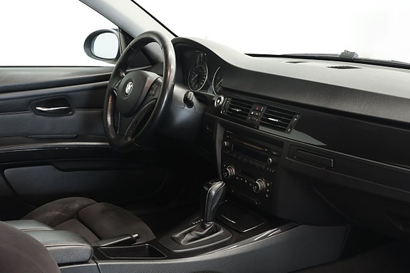 BMW 335d 9 of 16