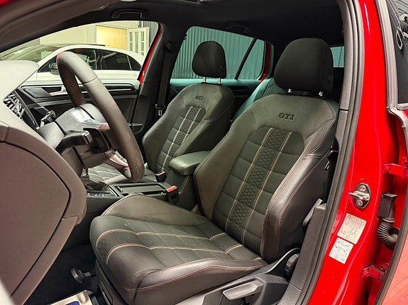 Volkswagen Golf I 13 of 22