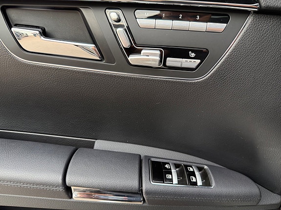 Mercedes-Benz S500 16 of 24