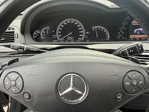 Mercedes-Benz S500 13 of 24