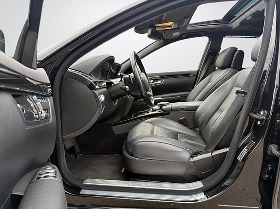 Mercedes-Benz S500 8 of 24