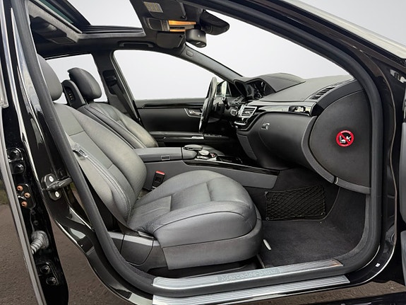 Mercedes-Benz S500 20 of 24