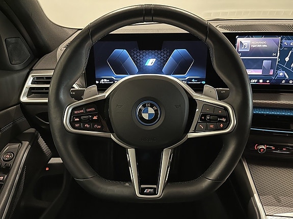 BMW 330e 13 of 19