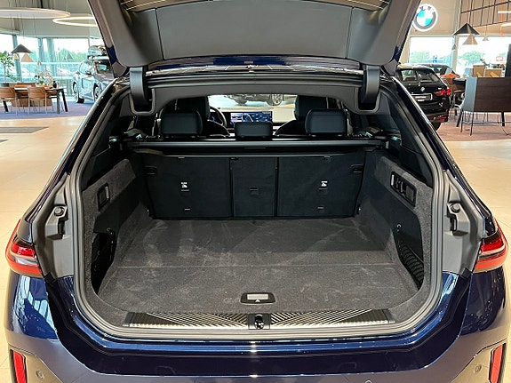BMW i5 20 of 21