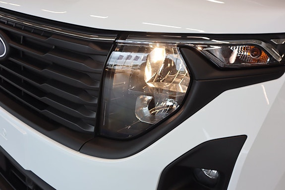 Ford Transit Courier 17 of 17