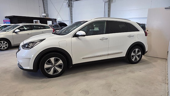 Kia Niro 2 of 19
