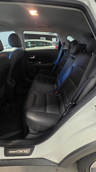 Kia Niro 14 of 19
