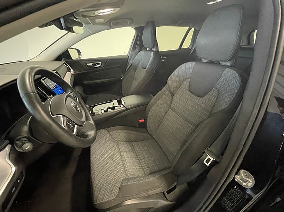 Volvo V60 4 of 5