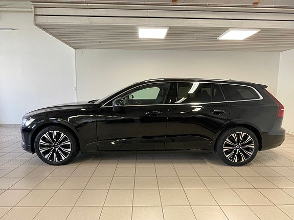 Volvo V60 2 of 5