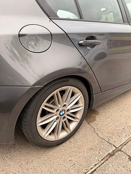 BMW 120i 9 of 11
