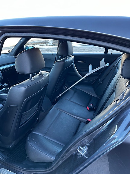 BMW 120i 6 of 11