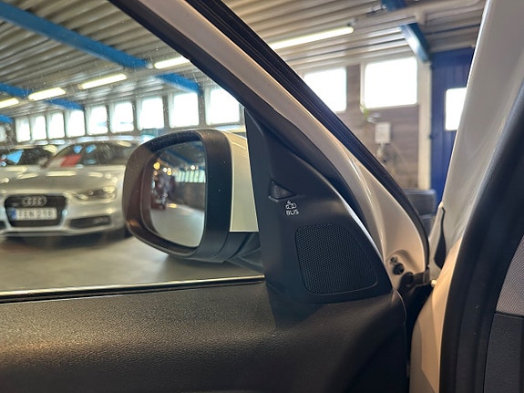 Volvo V60 20 of 25