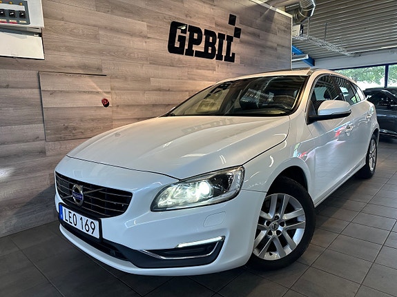 Volvo V60 4 of 25