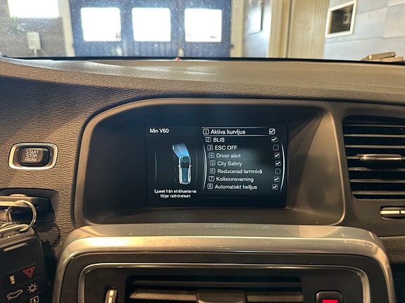 Volvo V60 14 of 25