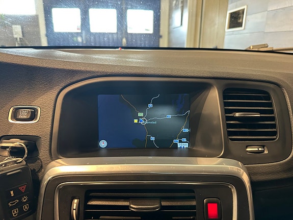 Volvo V60 17 of 25