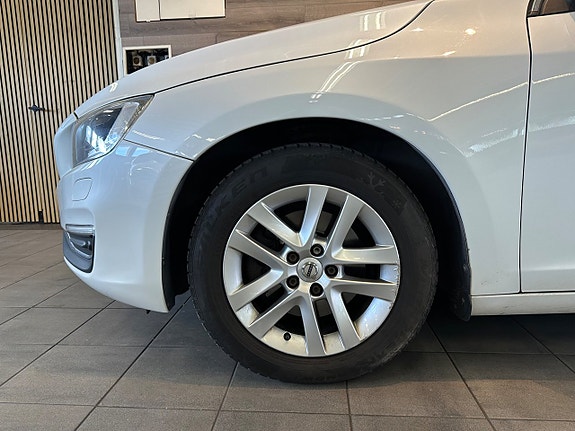 Volvo V60 25 of 25