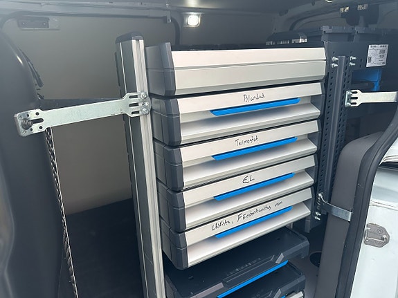 Ford Transit Connect 15 of 18