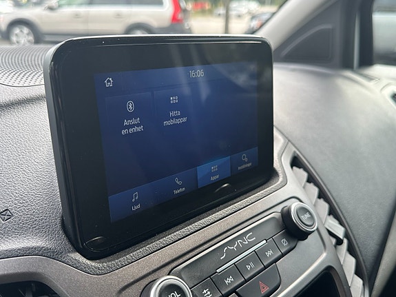 Ford Transit Connect 10 of 18