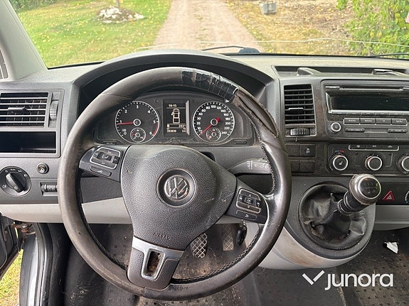Volkswagen Transporter 12 of 28