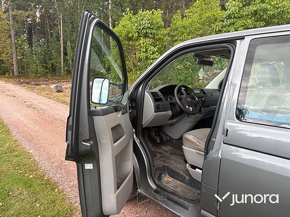 Volkswagen Transporter 9 of 28