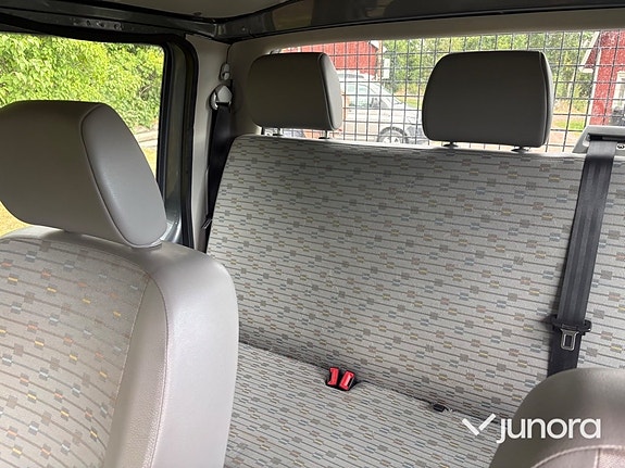 Volkswagen Transporter 18 of 28