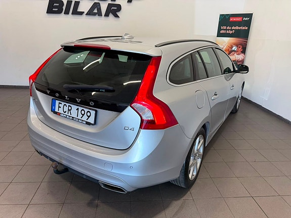 Volvo V60 16 of 19