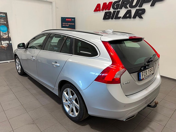 Volvo V60 13 of 19