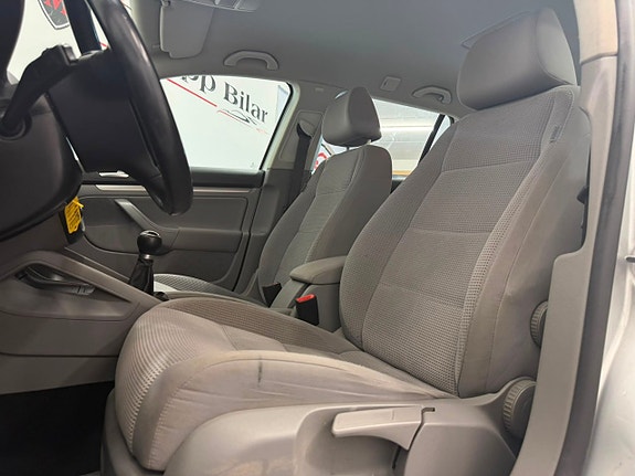 Volkswagen Golf V 15 of 17