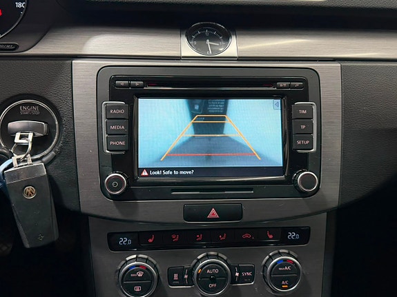Volkswagen Passat 14 of 20