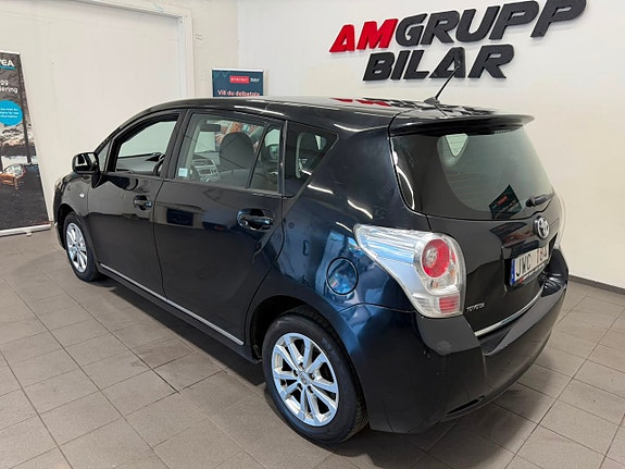 Toyota Verso 16 of 18